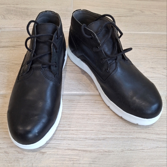 Red Wing 6720 black leather safety toe chukka boots - men's size 6 EU38 - NWT - Picture 1 of 13